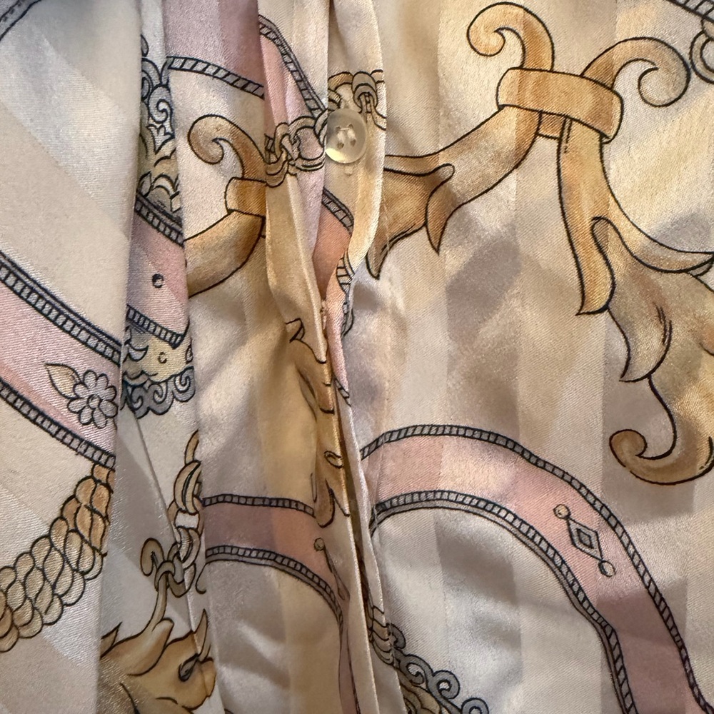 Vintage Evan Picone Cream Satin Tie-Neck Blouse with Pink & Gold Chain Print - Picture 8 of 10